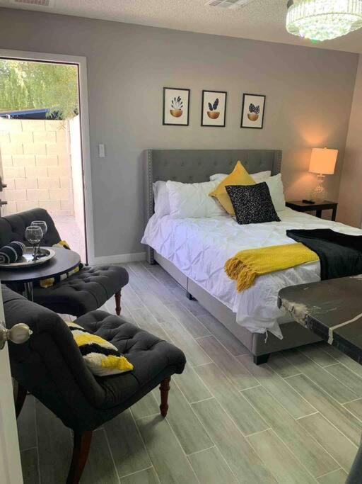 Charming Studio Overlooking The Pool. Phoenix Eksteriør bilde